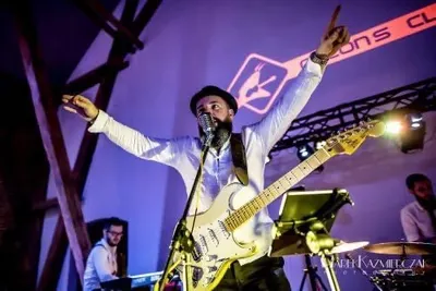 Cocons Club Zespół Muzyczny i DJ